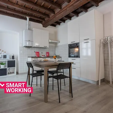 Garibaldi By Wonderful Italy アパート