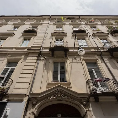 Garibaldi By Wonderful Italy トリノ